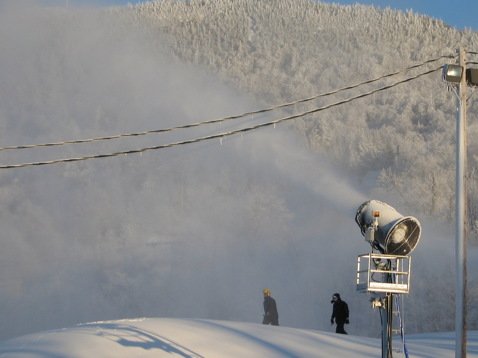 How Ski Resorts Use Industrial Air Compressors to Make Snow - Michigan Air  Solutions